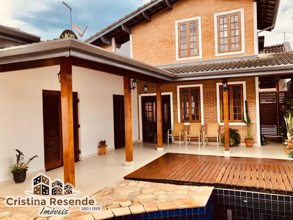 Sobrado, 3 quartos, 299 m² - Foto 1