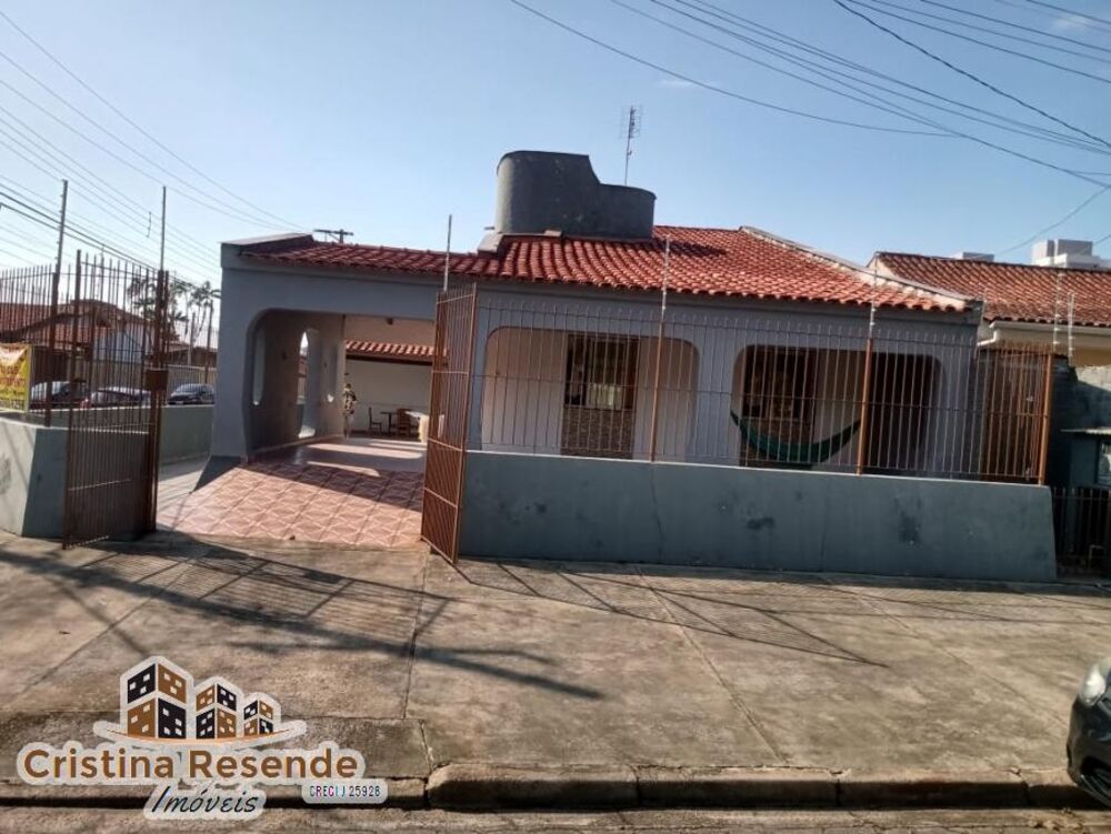 Casa, 2 quartos, 322 m² - Foto 1