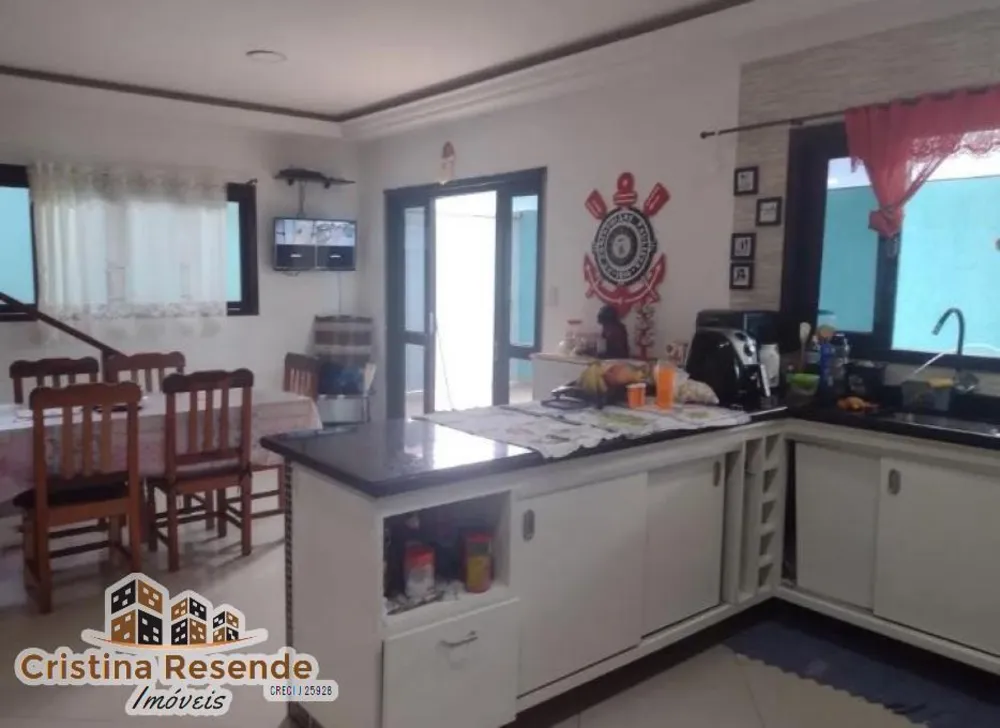 Sobrado, 2 quartos, 300 m² - Foto 1