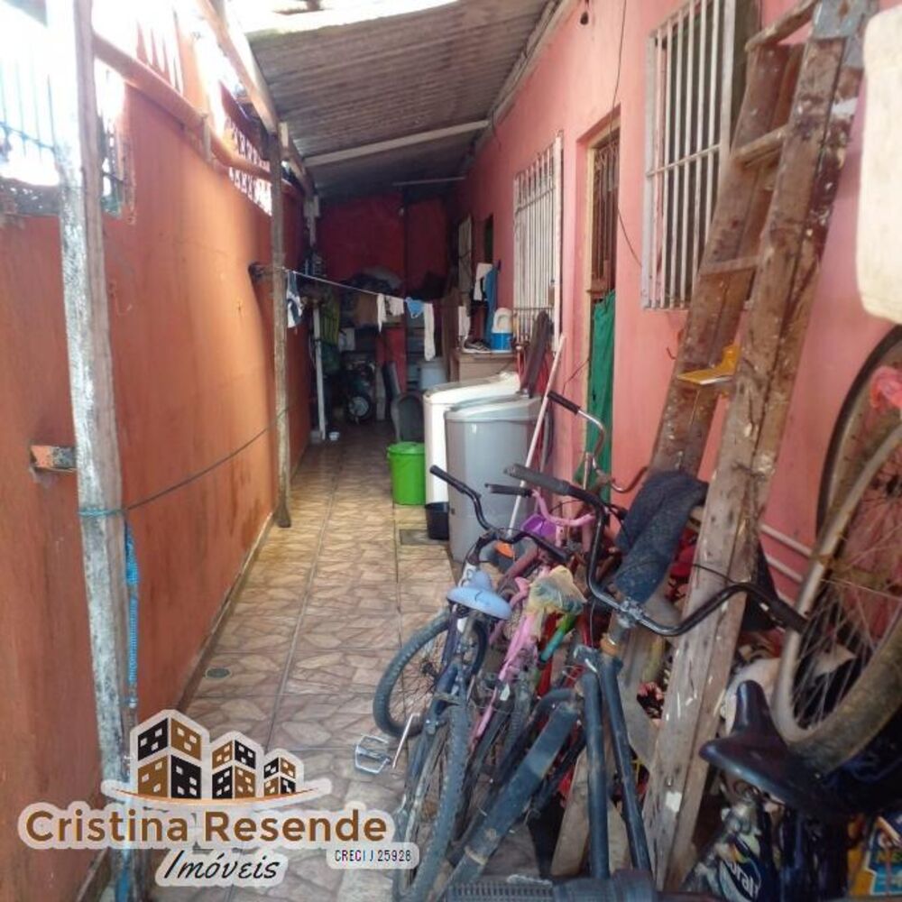 Casa à venda com 2 quartos, 125m² - Foto 4