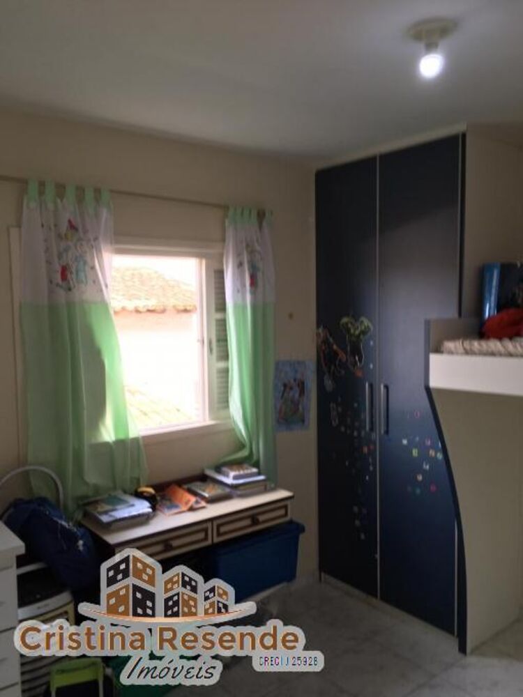 Casa à venda com 2 quartos, 11033m² - Foto 9