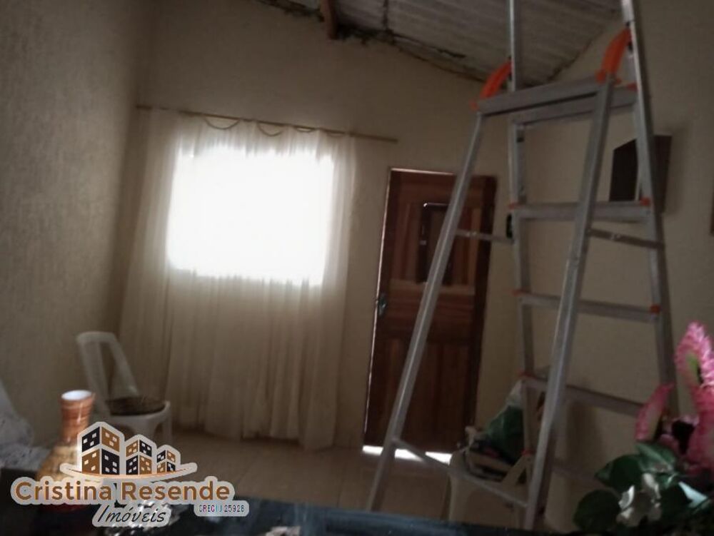 Casa à venda com 2 quartos, 250m² - Foto 3