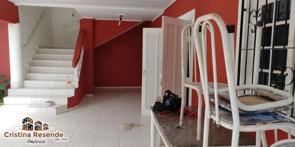 Casa, 3 quartos, 300 m² - Foto 1