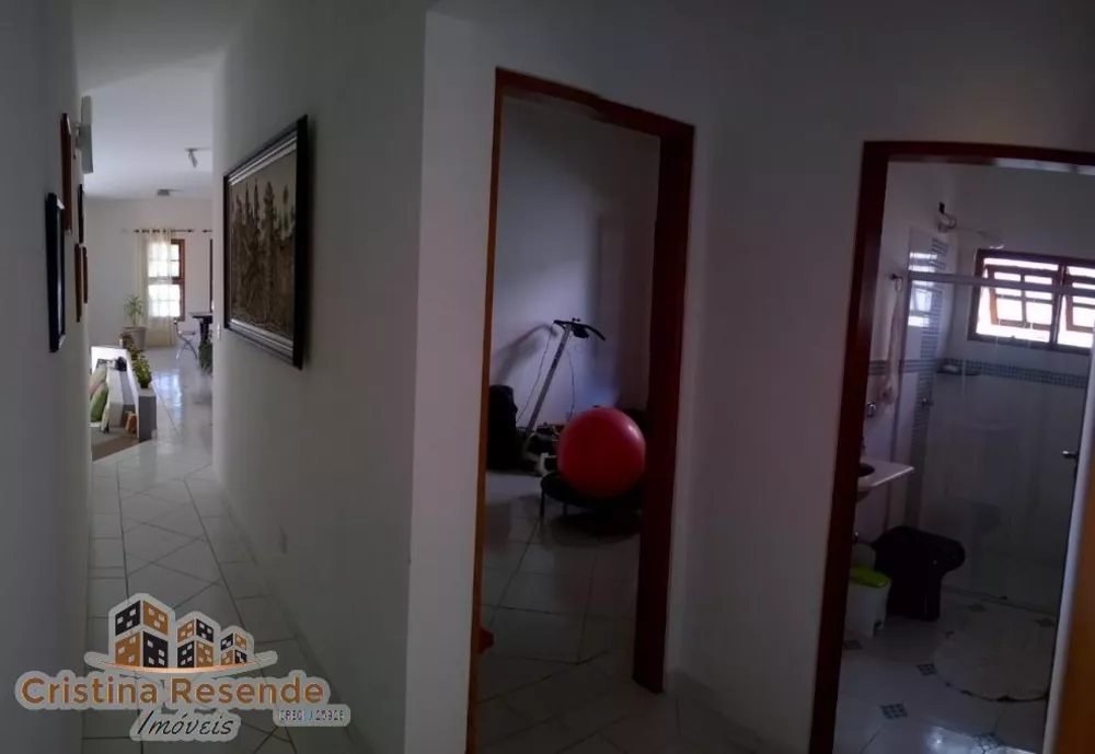 Casa à venda com 3 quartos, 392m² - Foto 3