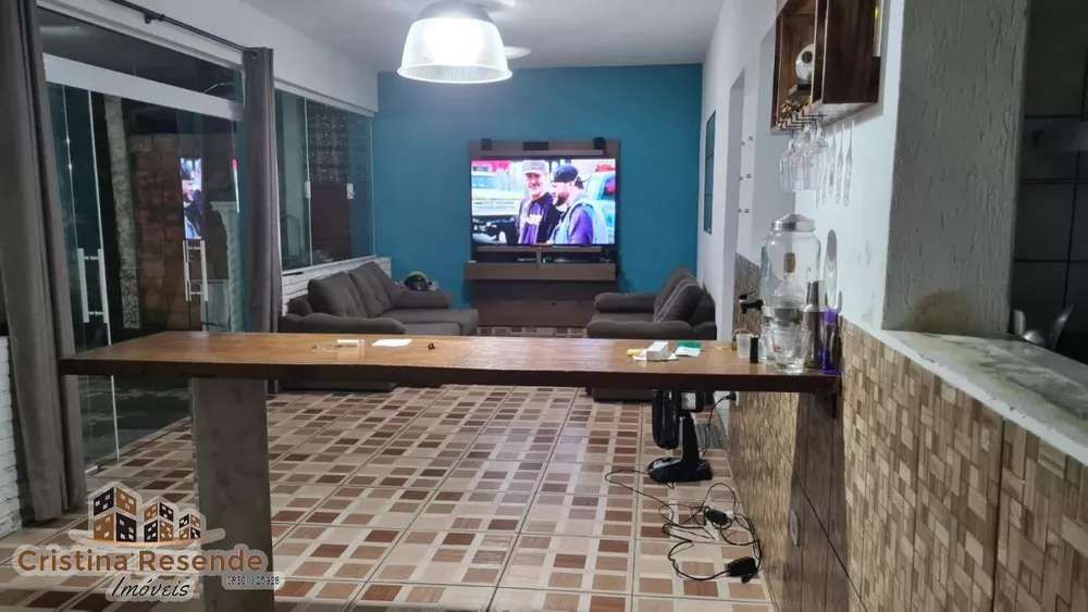 Casa à venda com 1 quarto, 250m² - Foto 3