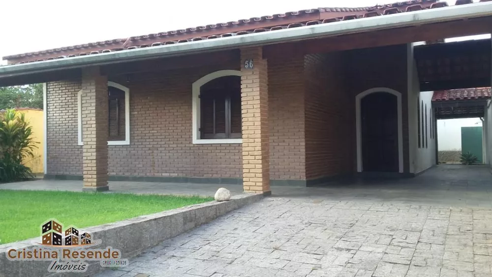 Casa à venda com 4 quartos, 360m² - Foto 1