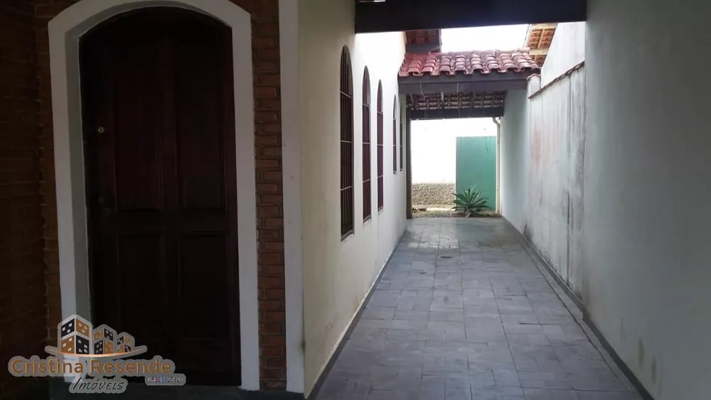 Casa à venda com 4 quartos, 360m² - Foto 4