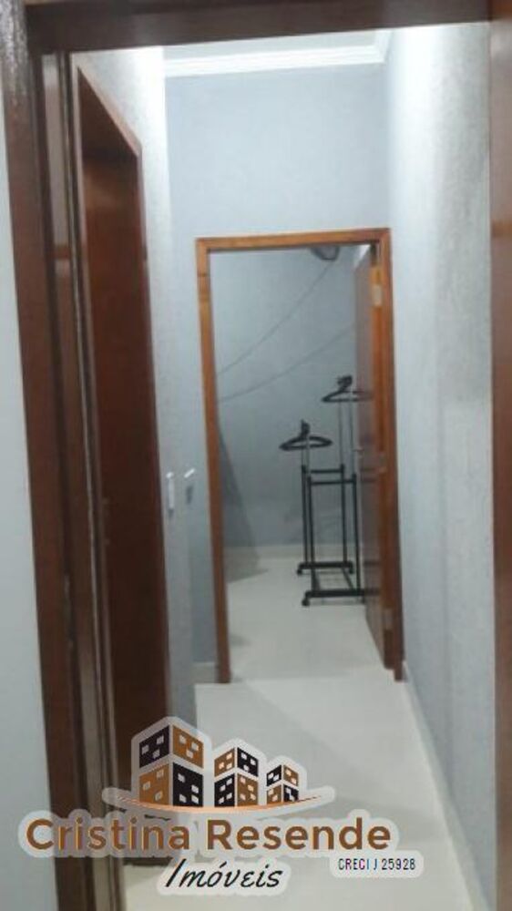 Sobrado, 8 quartos, 250 m² - Foto 1