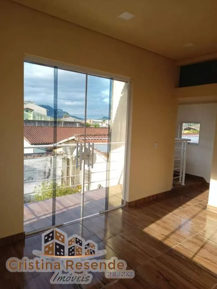 Sobrado à venda com 4 quartos, 215m² - Foto 3