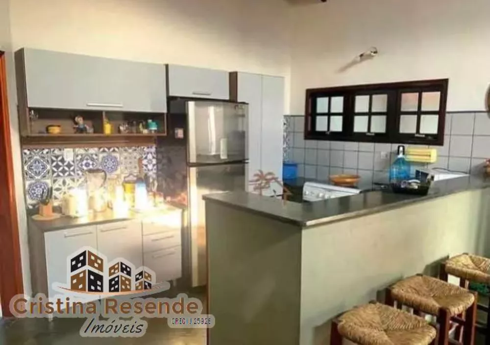 Casa, 3 quartos, 240 m² - Foto 2