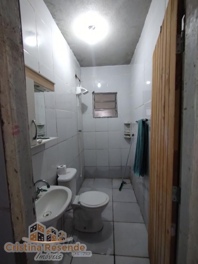 Casa à venda com 3 quartos, 247m² - Foto 2
