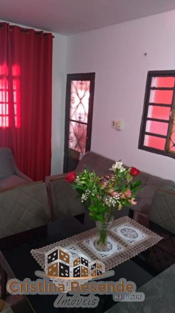 Casa, 2 quartos, 245 m² - Foto 1