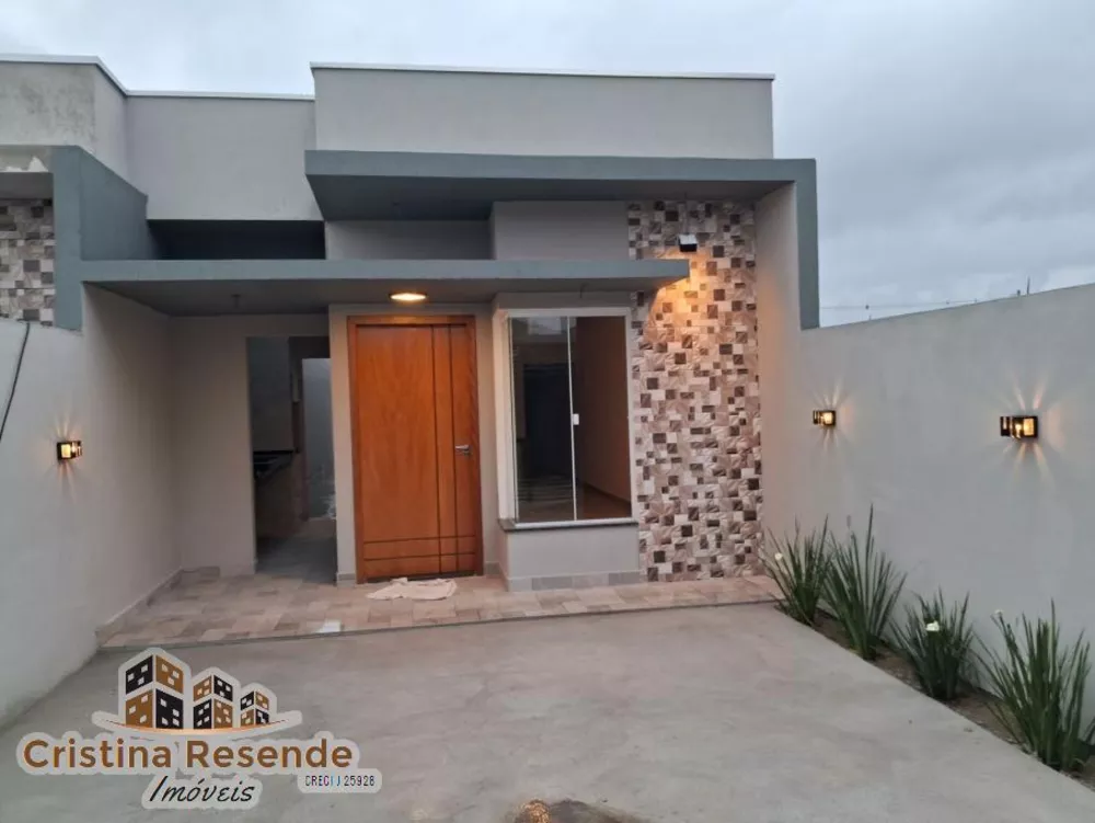 Casa à venda com 2 quartos, 125m² - Foto 1