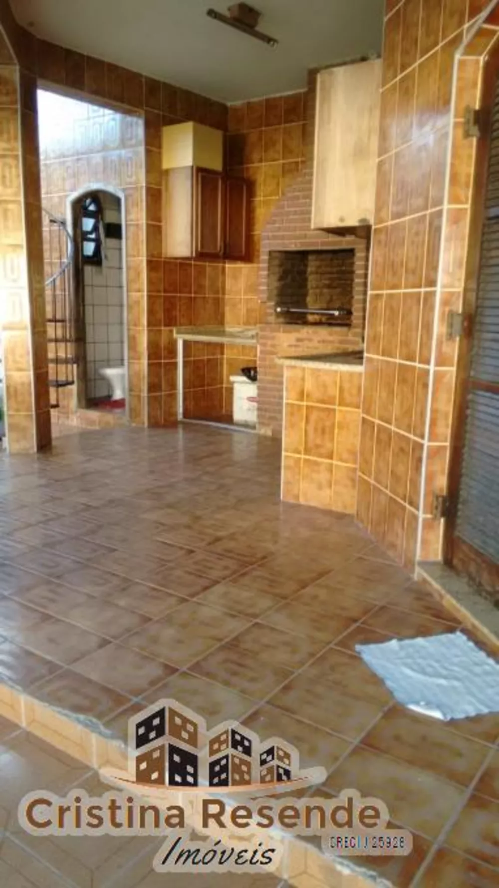 Casa à venda com 2 quartos, 180m² - Foto 3