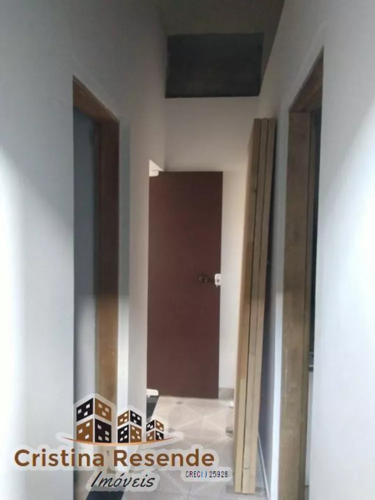 Casa à venda com 3 quartos, 156m² - Foto 3