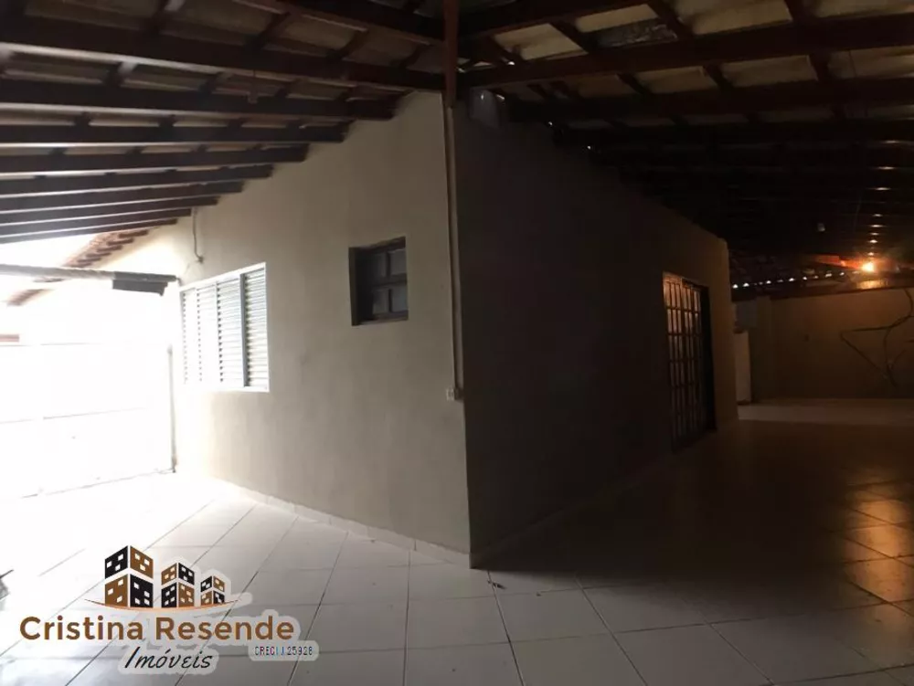 Casa à venda com 3 quartos, 387m² - Foto 3