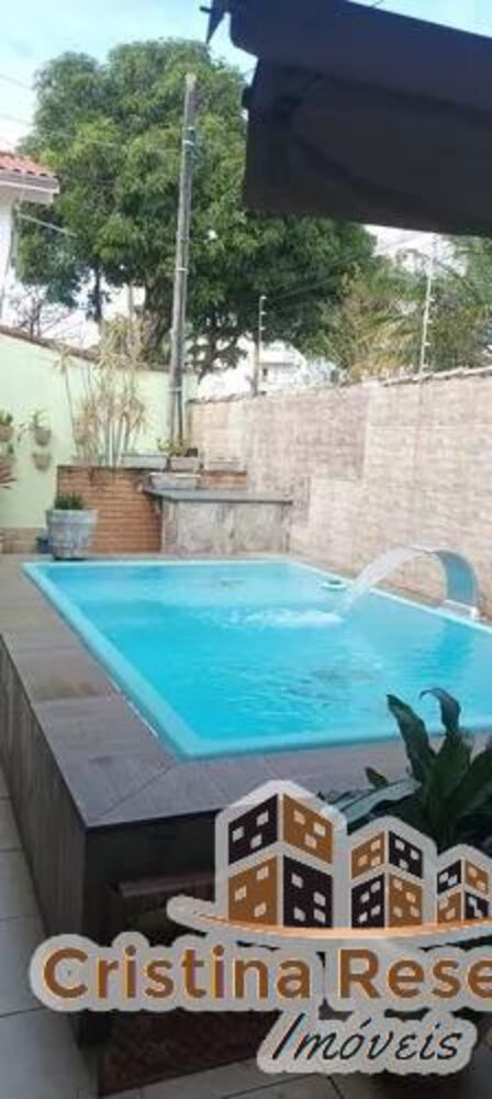 Casa, 2 quartos, 281 m² - Foto 1