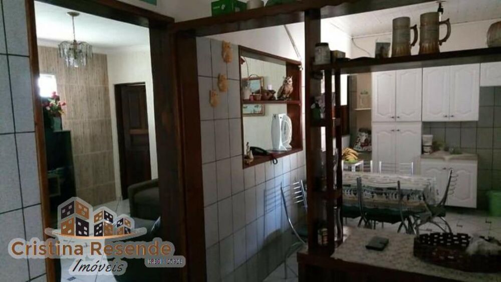 Casa, 4 quartos, 300 m² - Foto 1
