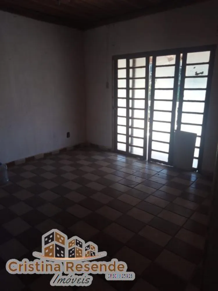 Casa, 2 quartos, 200 m² - Foto 1