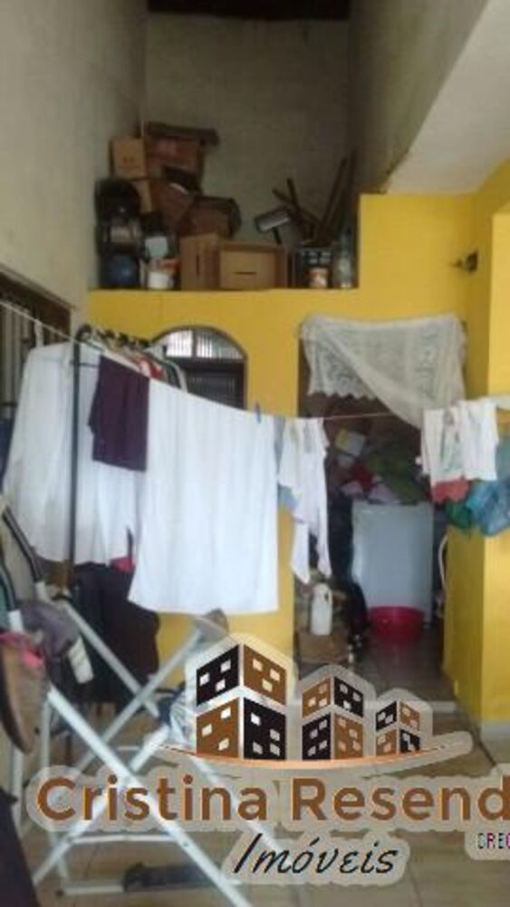 Casa à venda com 3 quartos, 250m² - Foto 2