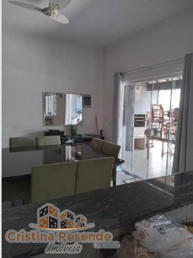 Casa à venda com 3 quartos, 250m² - Foto 5