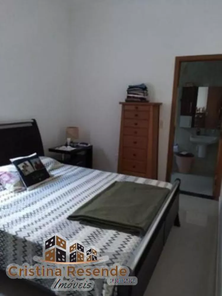 Casa à venda com 3 quartos, 250m² - Foto 3