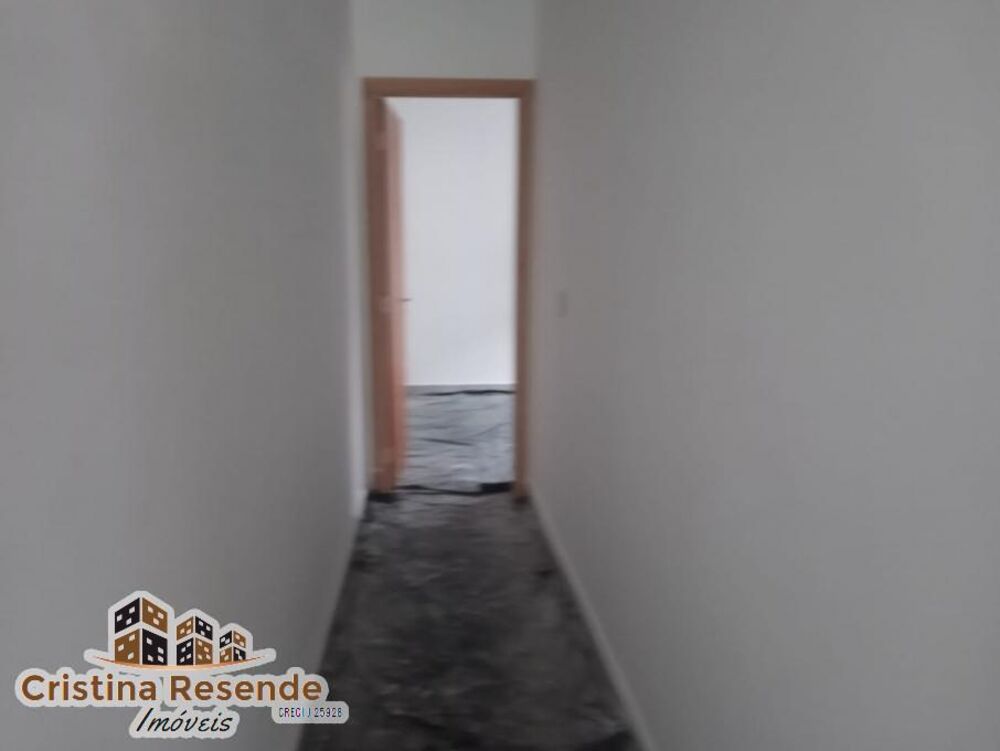 Casa à venda com 2 quartos, 180m² - Foto 2
