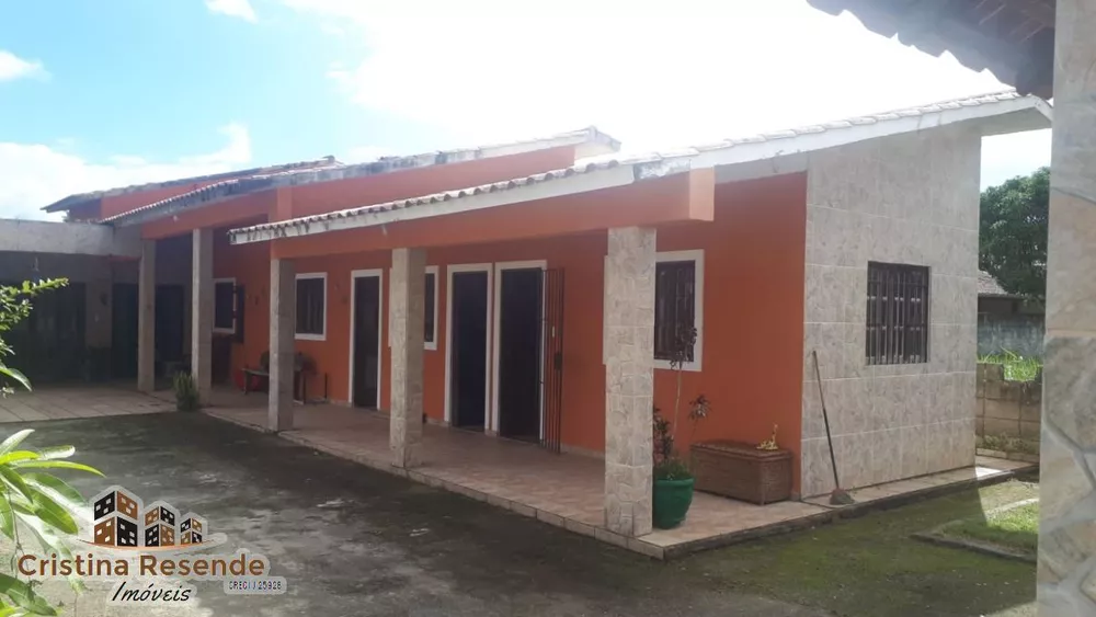 Casa à venda com 4 quartos, 250m² - Foto 4