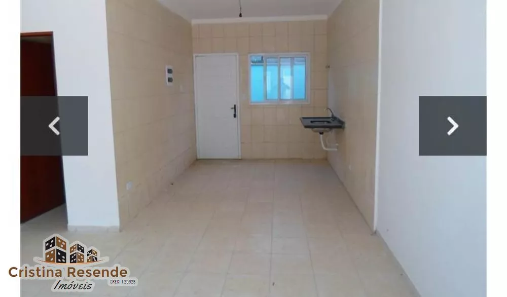 Casa à venda com 2 quartos, 380m² - Foto 2