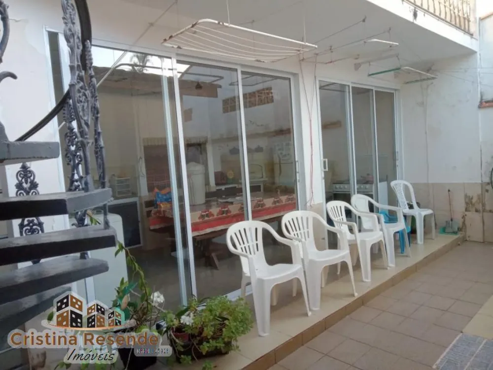 Casa, 7 quartos, 300 m² - Foto 1