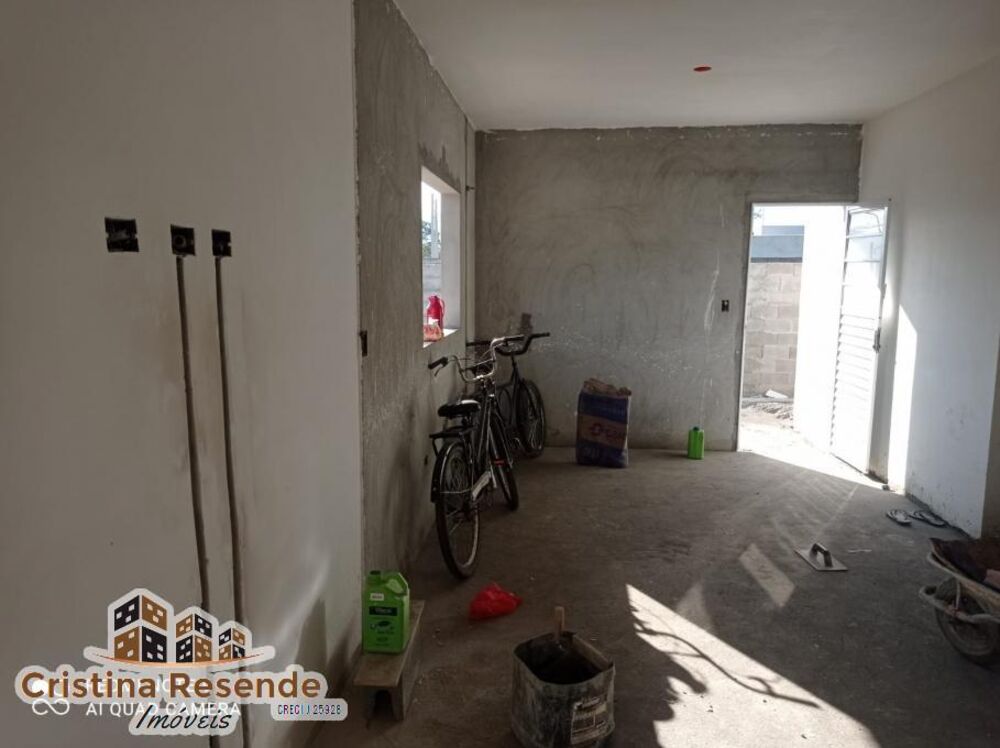 Casa à venda com 3 quartos, 225m² - Foto 3