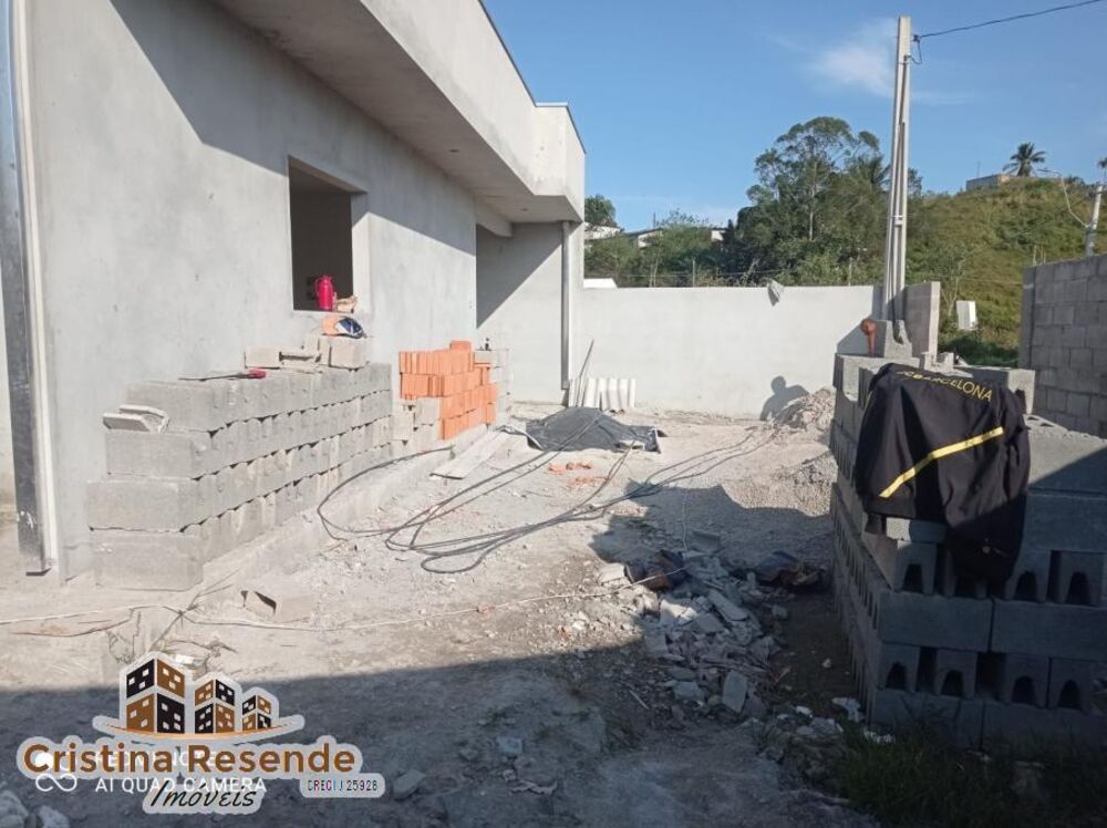 Casa à venda com 3 quartos, 225m² - Foto 2