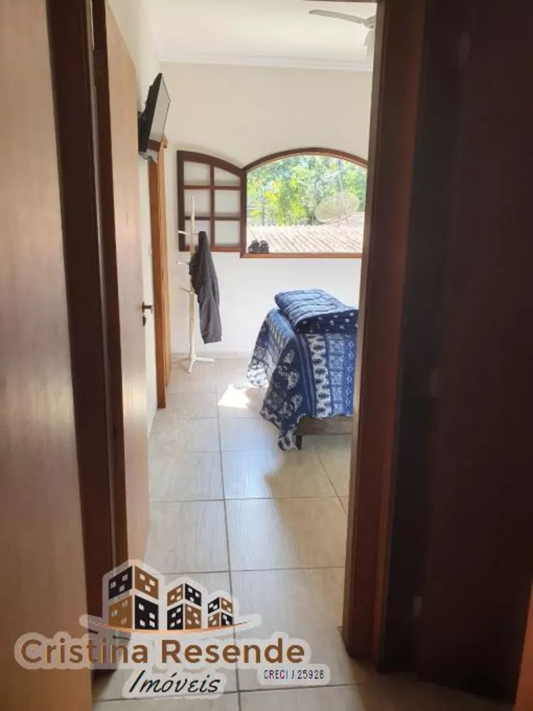 Casa à venda com 2 quartos, 250m² - Foto 3