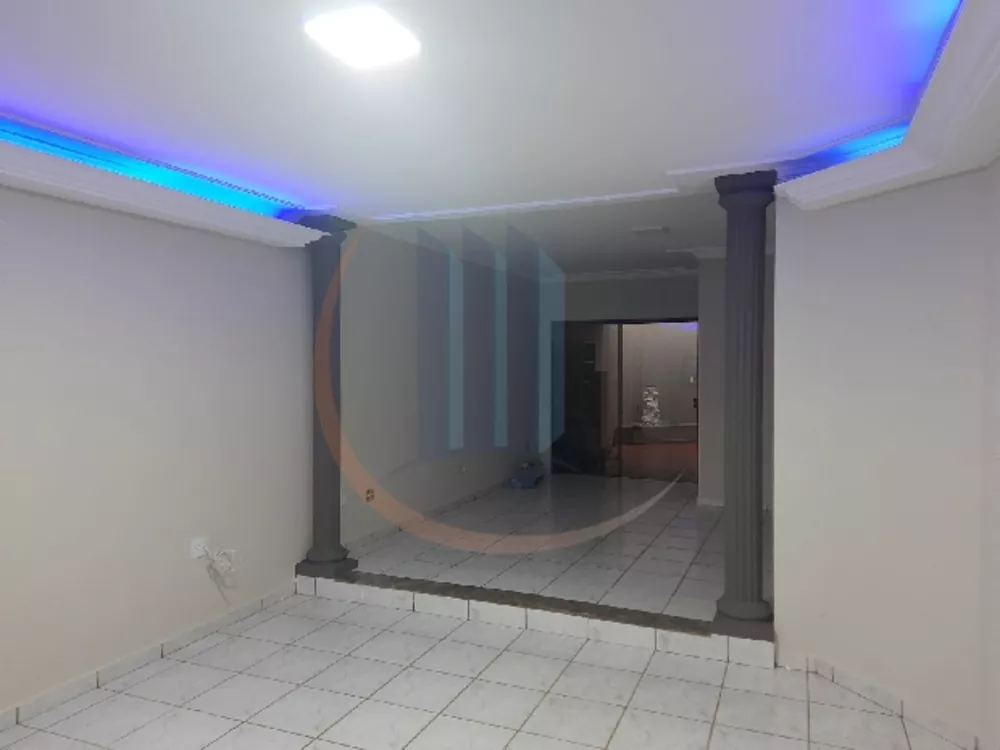 Casa, 3 quartos, 173 m² - Foto 1
