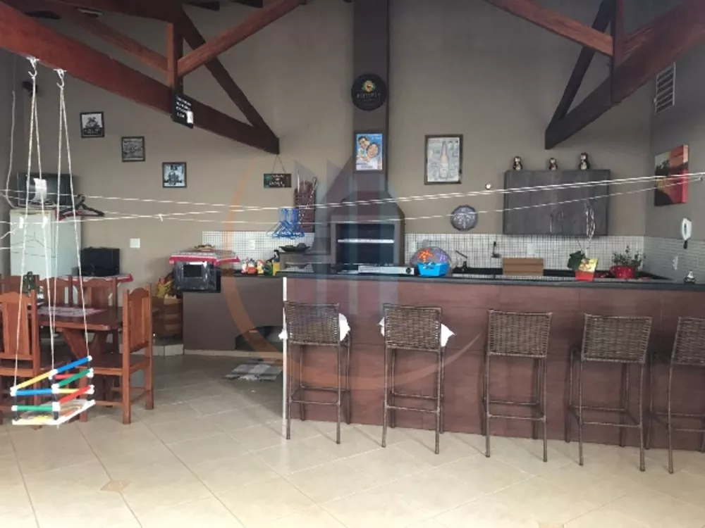 Casa, 3 quartos, 195 m² - Foto 2