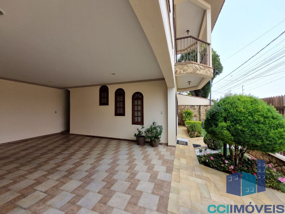 Casa à venda e aluguel com 4 quartos, 360m² - Foto 4