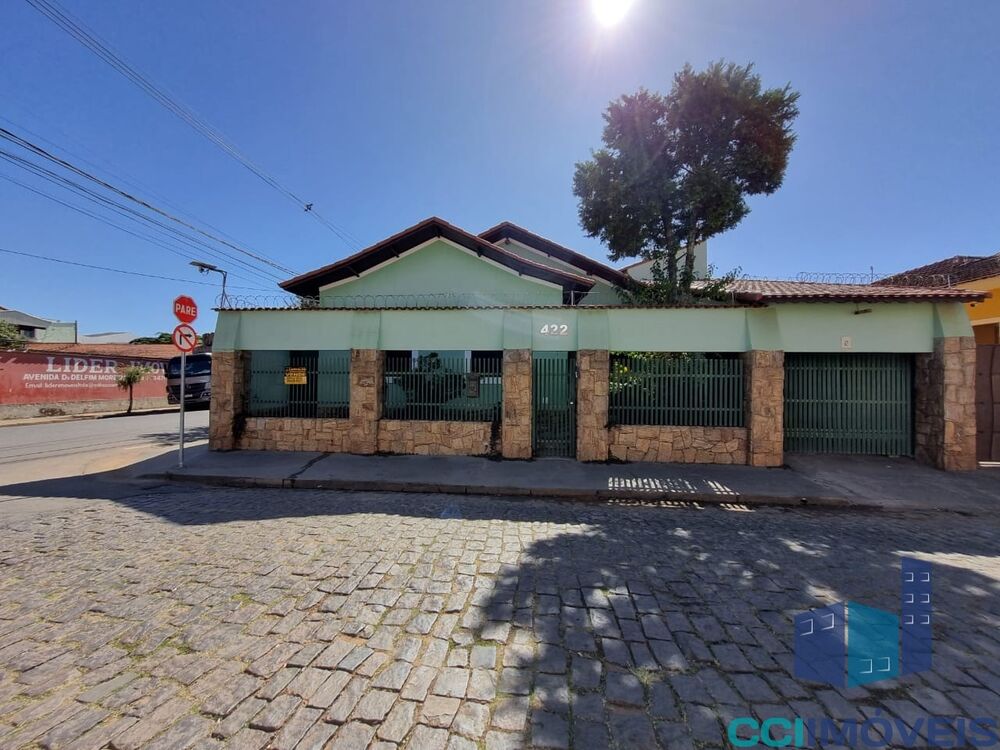 Casa, 4 quartos, 280 m² - Foto 1