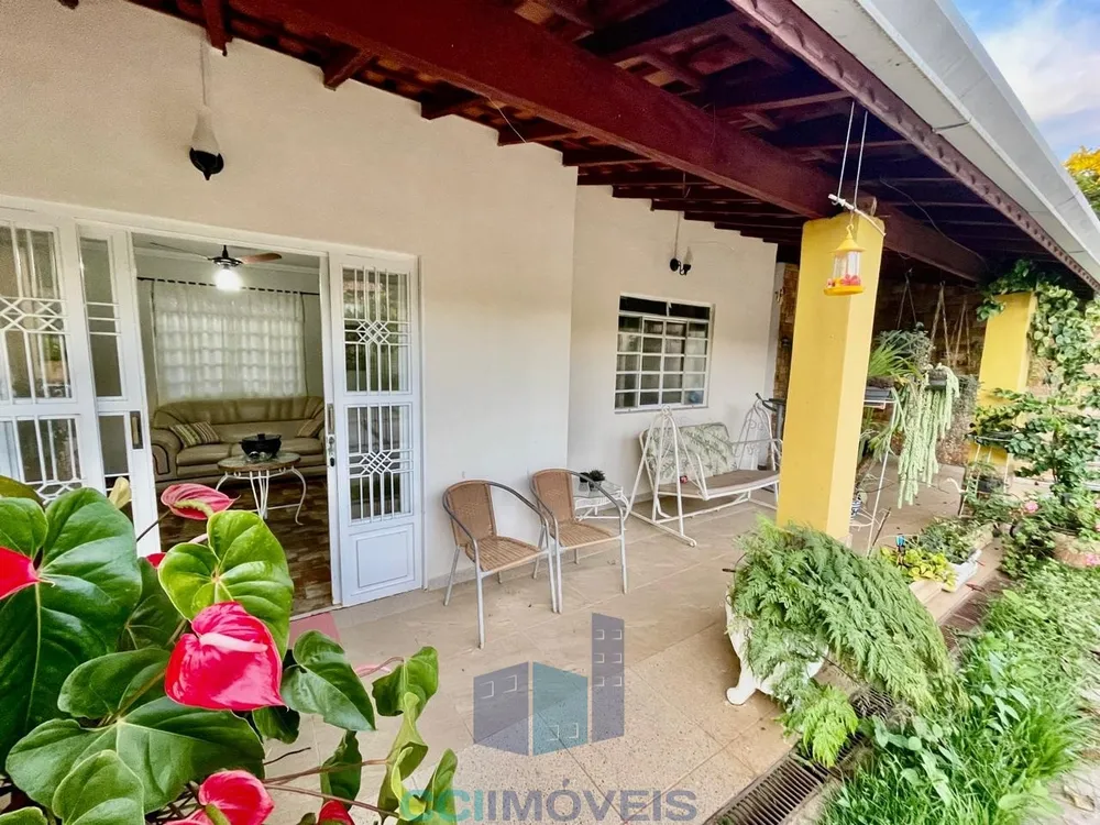 Chácara, 3 quartos, 1000 m² - Foto 3