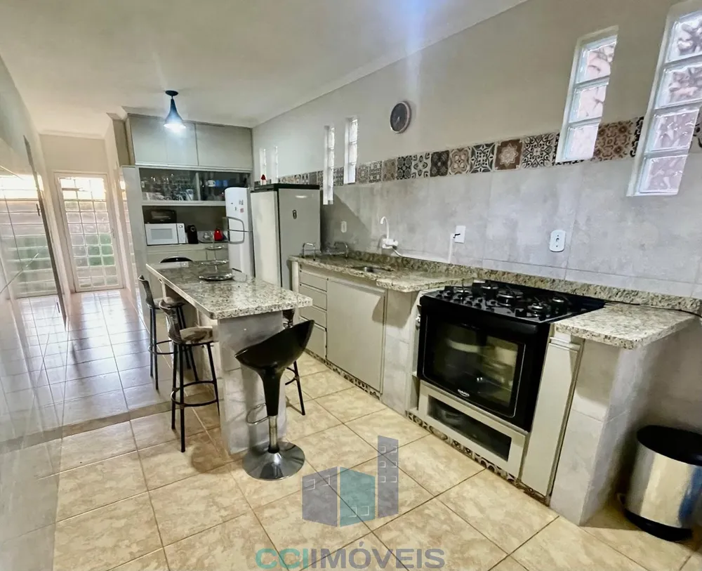 Chácara, 3 quartos, 1000 m² - Foto 4