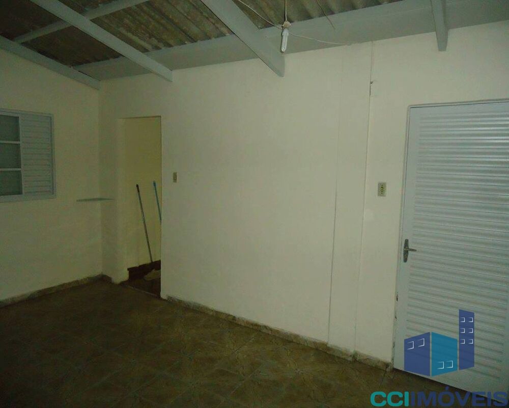 Casa à venda com 3 quartos, 1m² - Foto 3