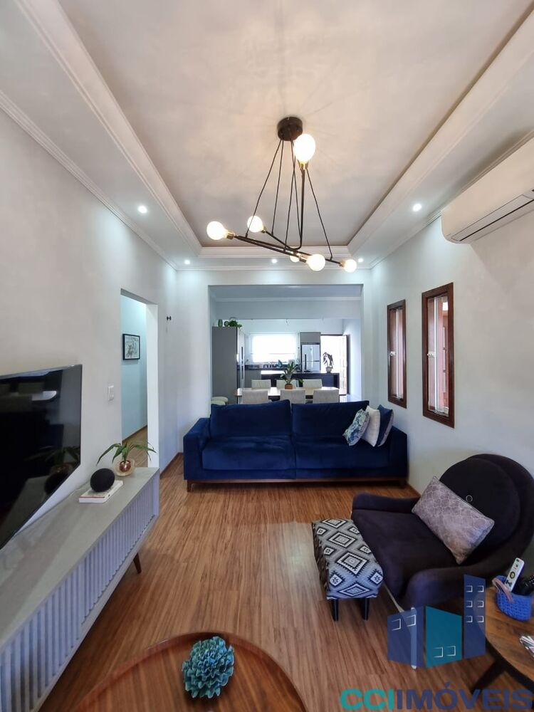 Casa à venda com 3 quartos, 160m² - Foto 4