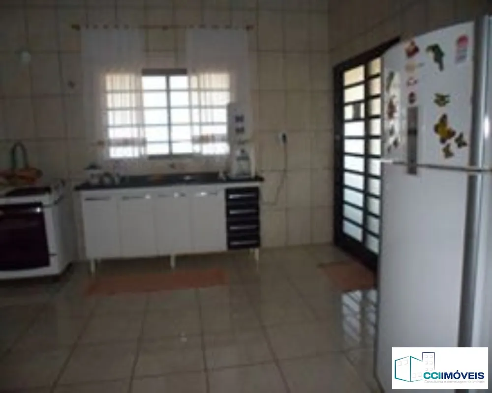 Sítio, 3 quartos, 3000 m² - Foto 2