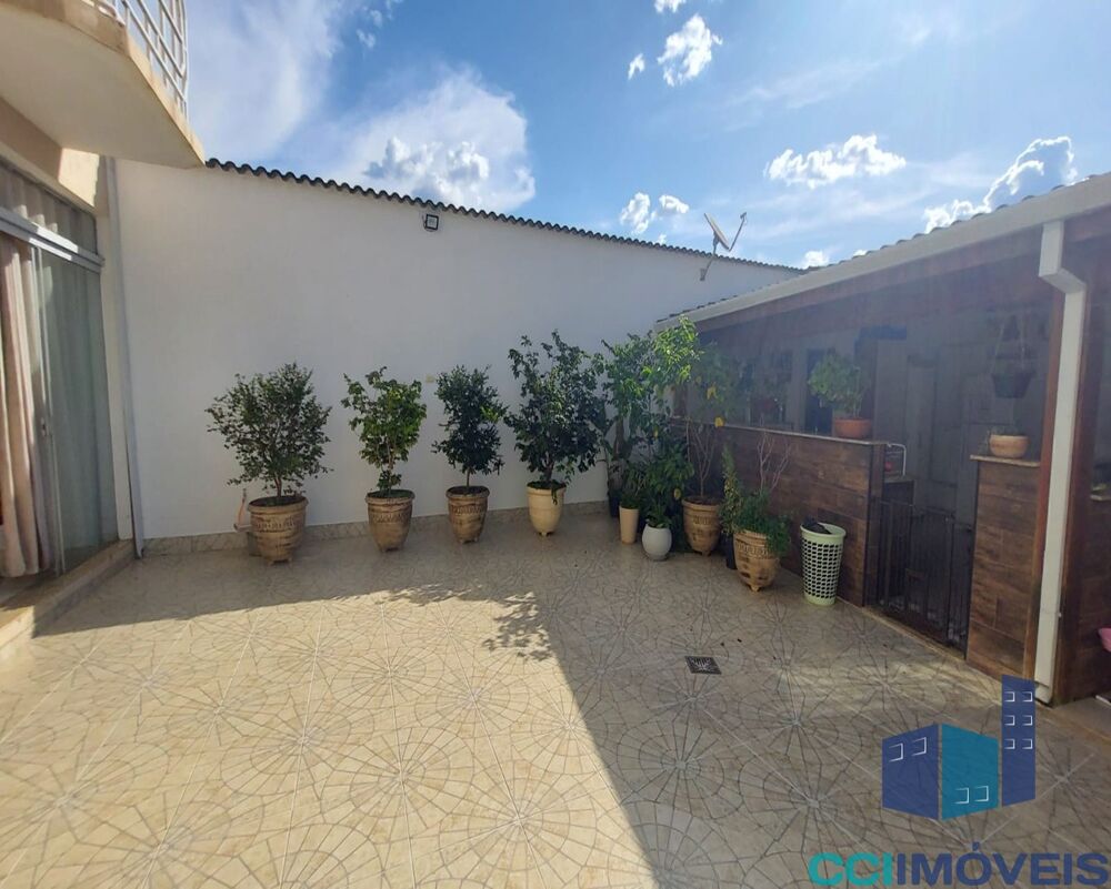 Casa, 3 quartos, 260 m² - Foto 3