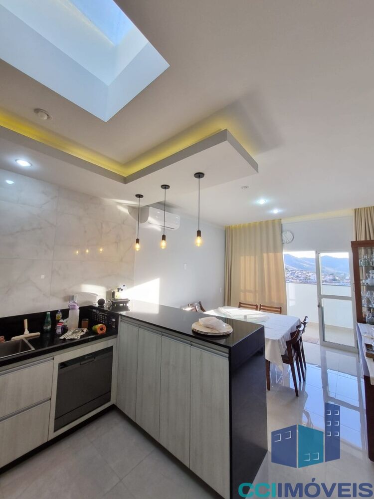 Casa, 4 quartos, 300 m² - Foto 4
