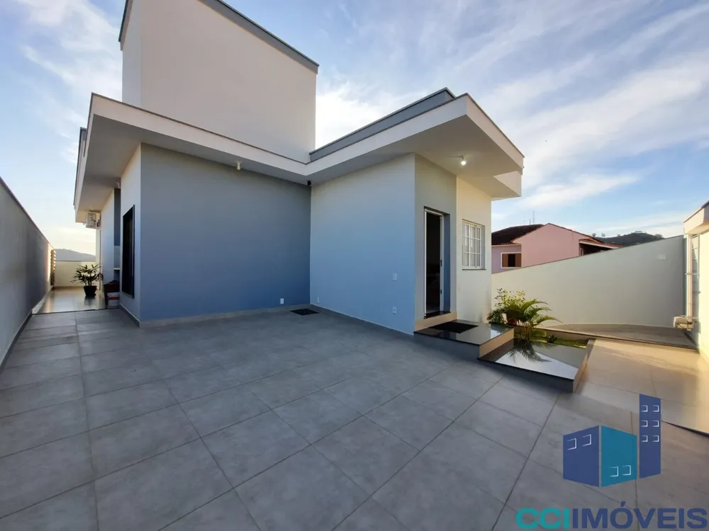 Casa, 4 quartos, 300 m² - Foto 1