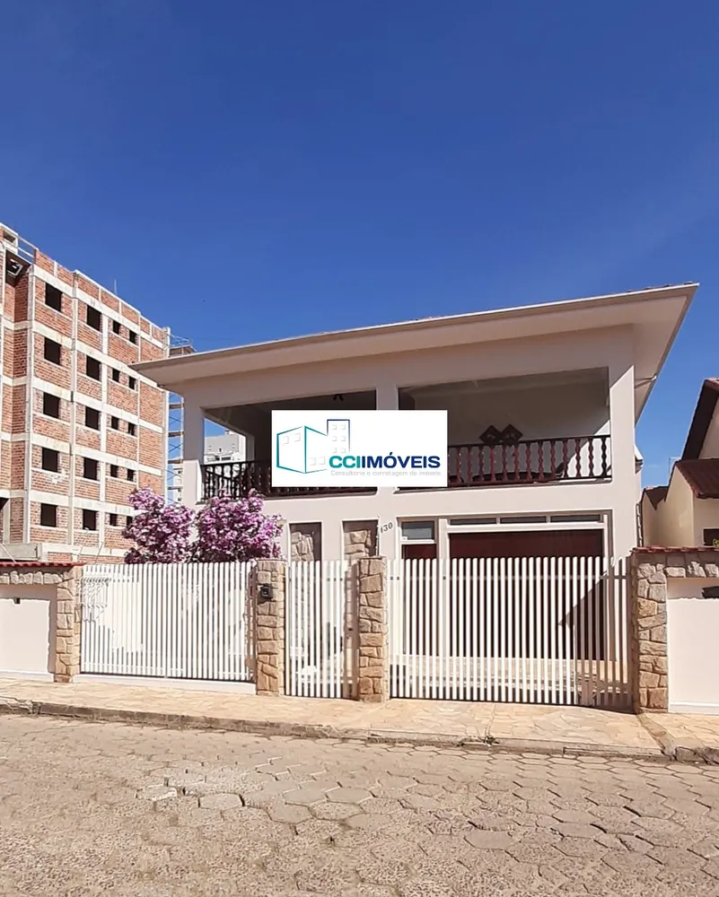 Casa, 5 quartos - Foto 1