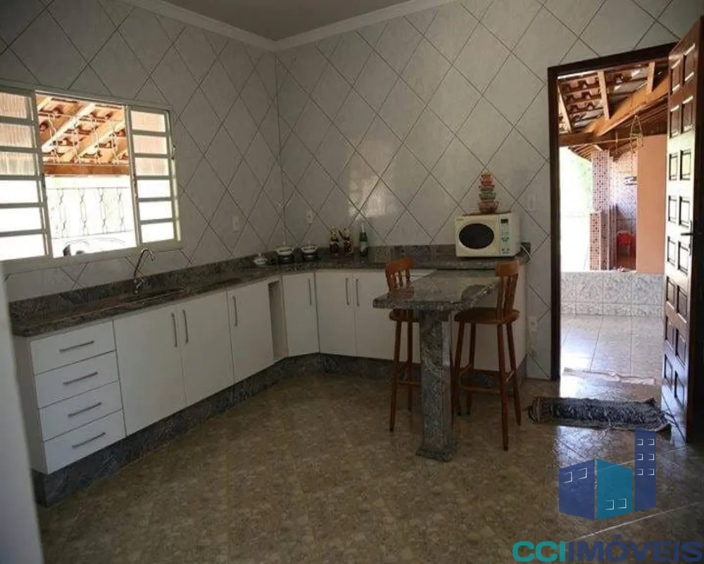 Sítio, 3 quartos, 1500 m² - Foto 3