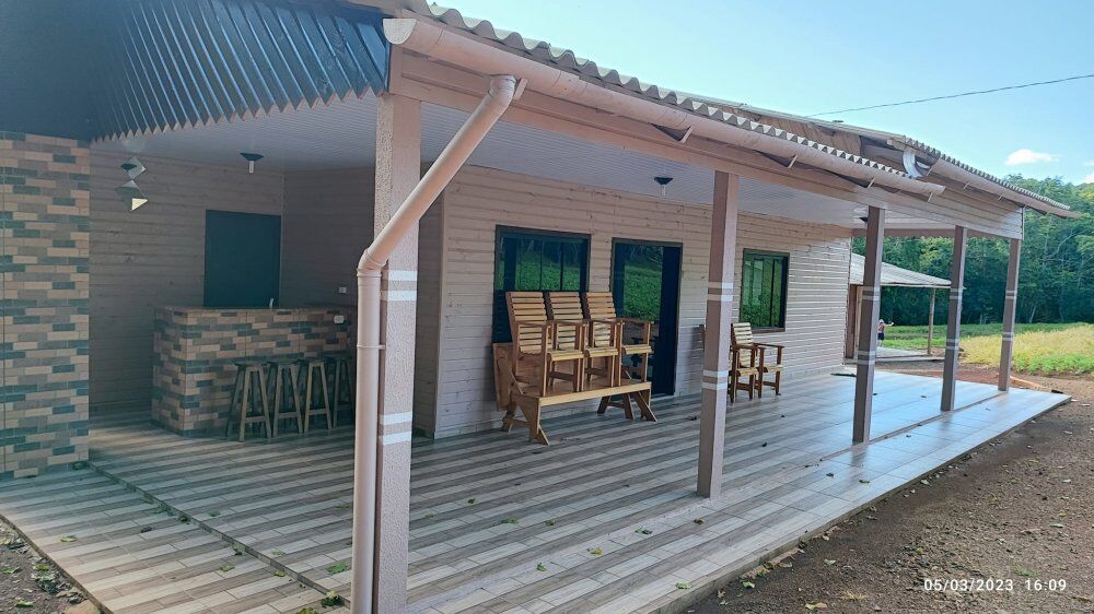 Sítio, 3 quartos, 6000 m² - Foto 1