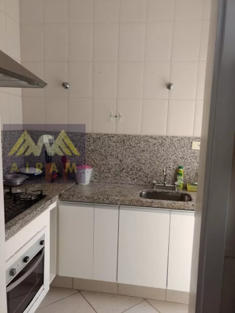 Casa à venda com 3 quartos, 240m² - Foto 13