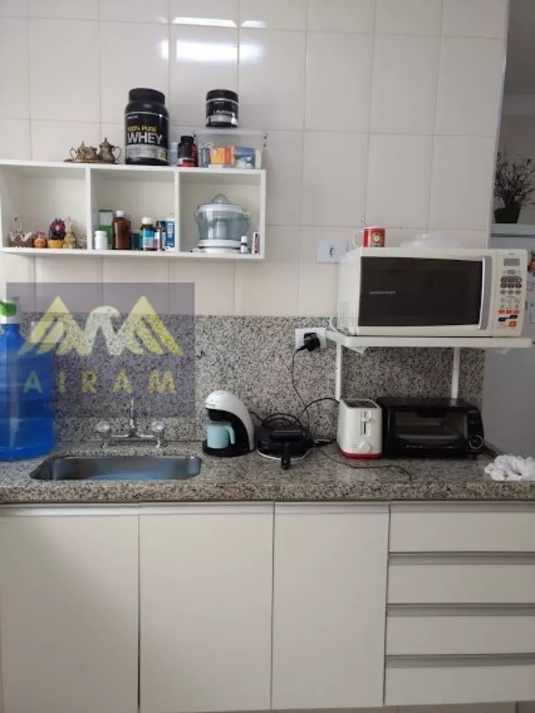 Casa à venda com 3 quartos, 240m² - Foto 12